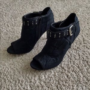 Women’s Heeled Dress Peekaboo Boots